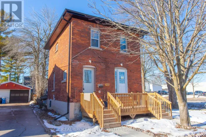 UPPER - 231 FRONT STREET S, Orillia