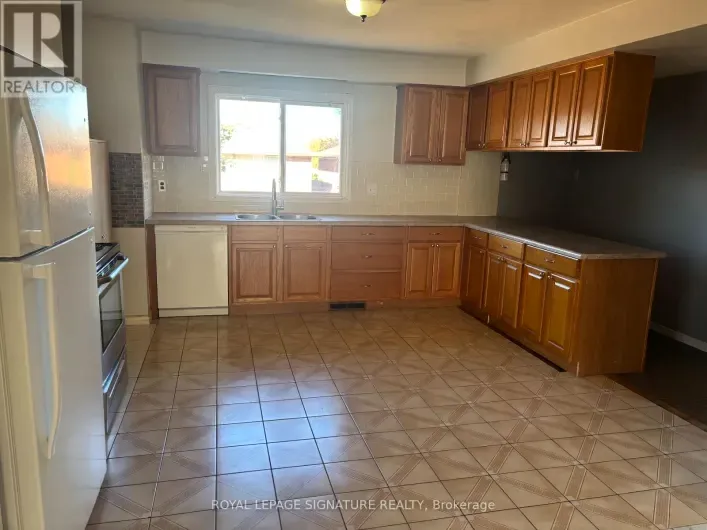 UPPER - 232 BARTON STREET, Hamilton