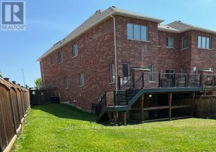 UPPER - 26 MONTPELIER STREET, Brampton