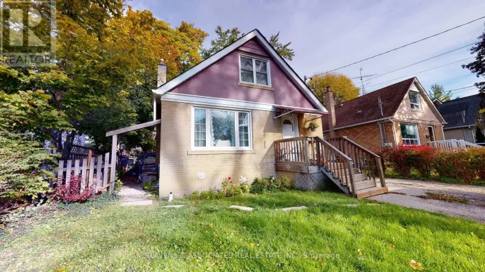 UPPER - 262 POYNTZ AVENUE, Toronto