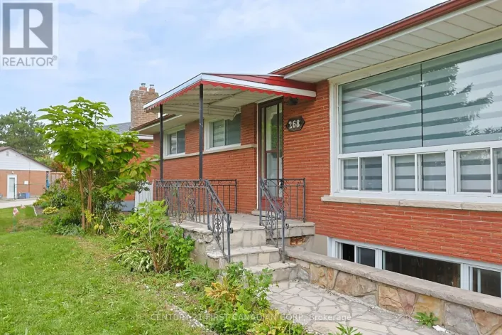 UPPER - 268 BURLINGTON CRESCENT, London South