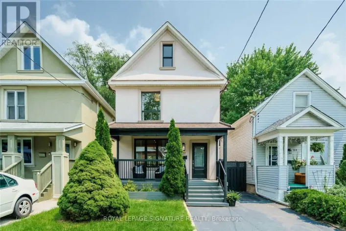 UPPER - 27 COLERIDGE AVENUE, Toronto