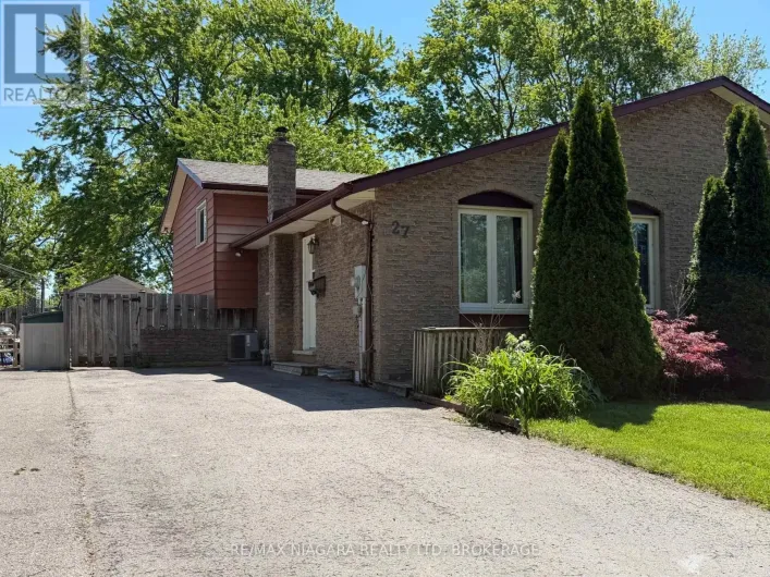 UPPER - 27 NOTTINGHAM COURT, Welland
