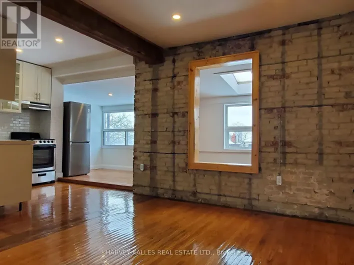 UPPER - 28 WINONA DRIVE, Toronto