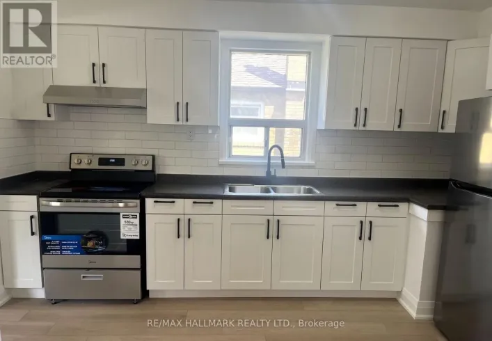 #UPPER - 29 SAVONA DRIVE, Toronto