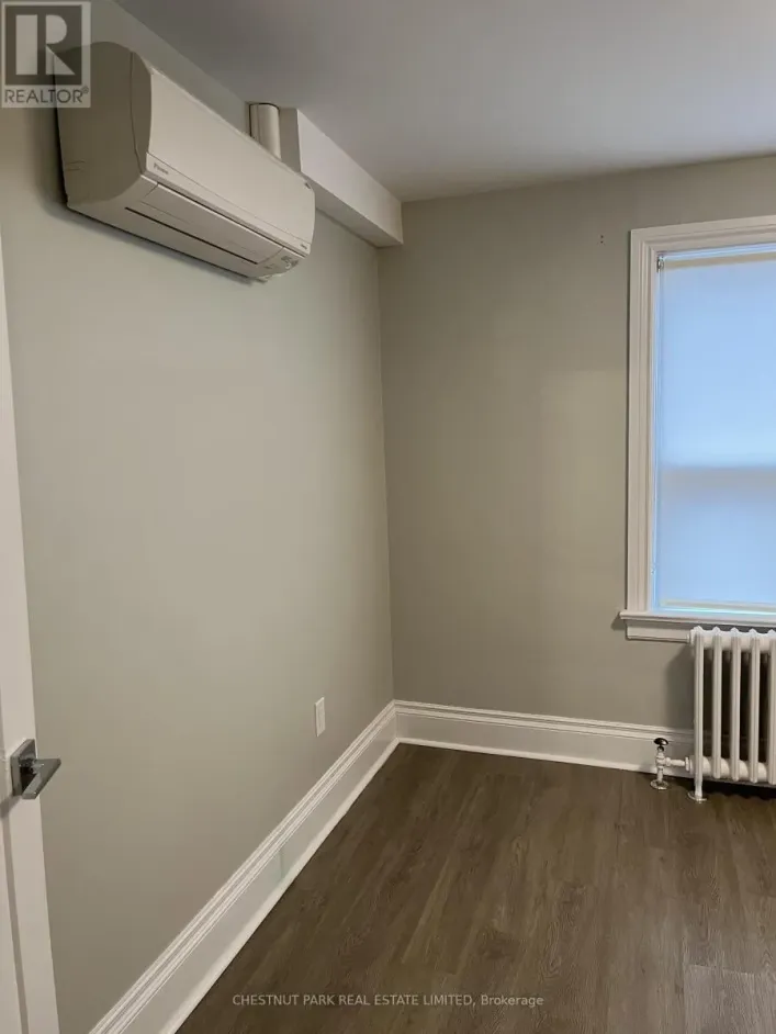 UPPER - 3 KINGSWOOD ROAD, Toronto