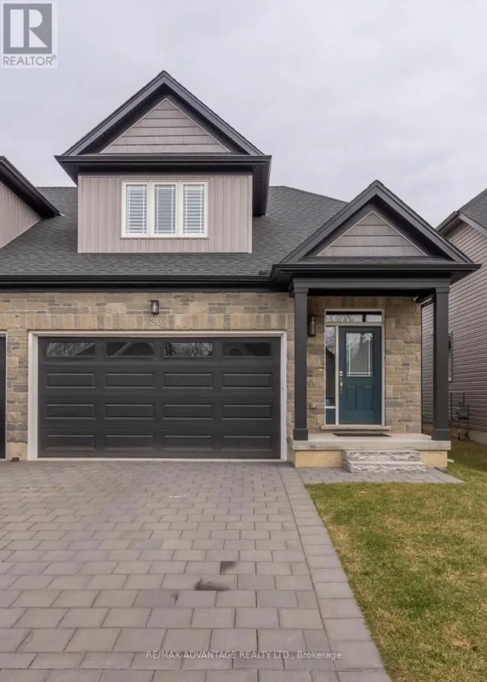 UPPER - 30 COMPASS TRAIL, Central Elgin