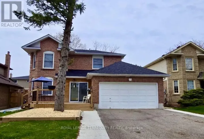 UPPER - 309 HAREWOOD BOULEVARD, Newmarket