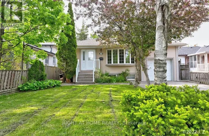 UPPER - 320 RATHBURN ROAD, Toronto