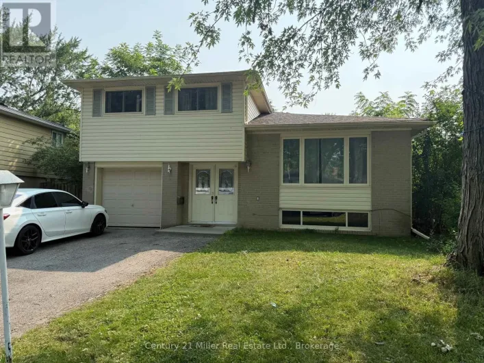 UPPER - 35 MELVILLE CRESCENT, Brampton