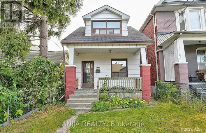 UPPER - 36 GOUGH AVENUE, Toronto