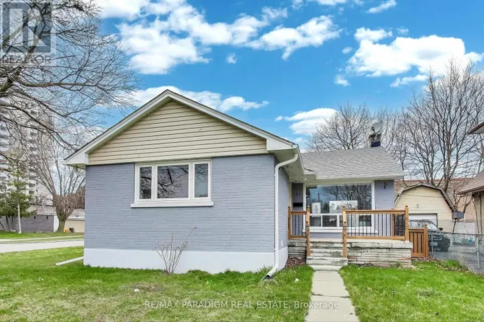 UPPER - 36 RIDEOUT STREET, Ajax