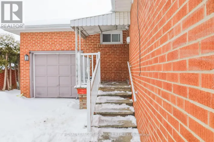 UPPER - 39 BRISCO STREET, Brampton