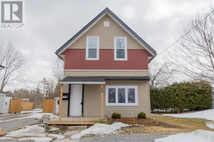 UPPER - 39 GLENELG STREET E, Kawartha Lakes