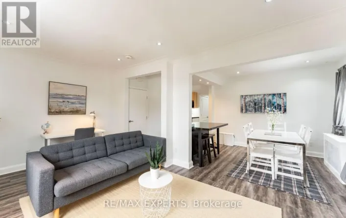 UPPER - 39 TWENTY FIFTH STREET, Toronto