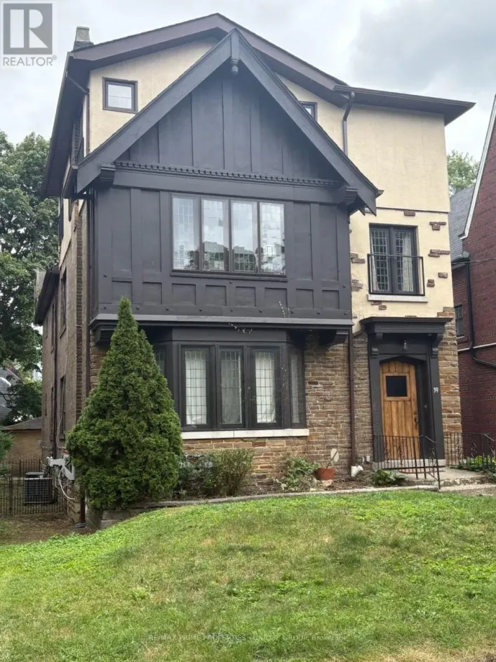UPPER - 39 WHITEHALL ROAD, Toronto