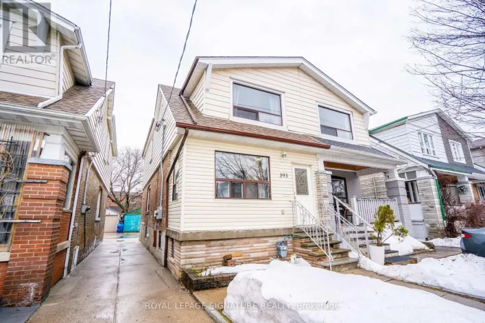 UPPER - 393 MILVERTON BOULEVARD, Toronto