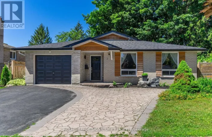 UPPER - 4 PATRICIA AVENUE, Barrie