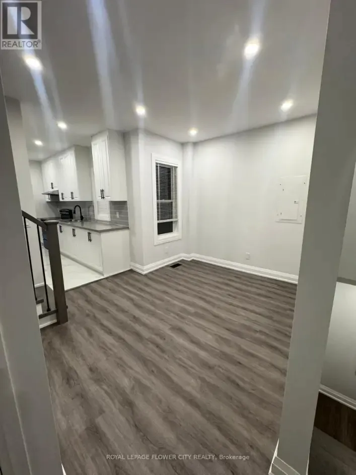 #UPPER - 414 PERTH AVENUE, Toronto