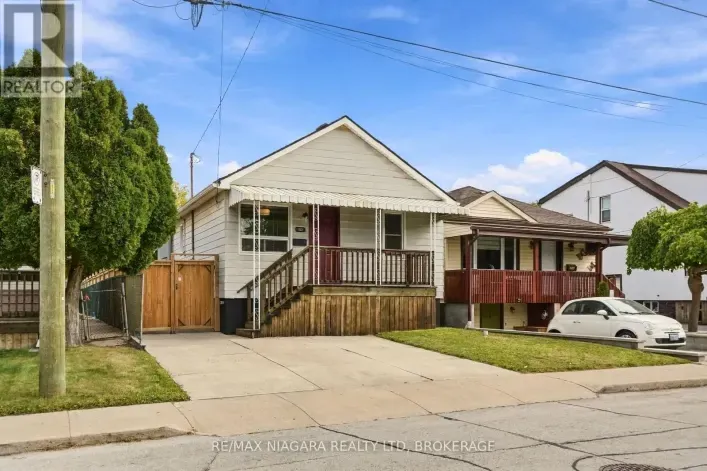 UPPER - 422 BRUNSWICK STREET, Hamilton