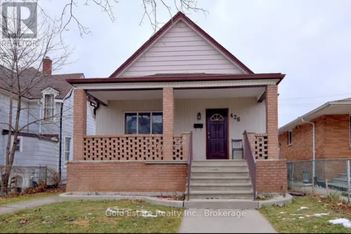 UPPER - 426 LANGLOIS AVENUE, Windsor