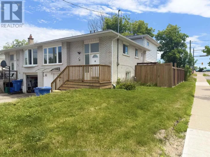 UPPER - 43 WALTER AVENUE, Newmarket