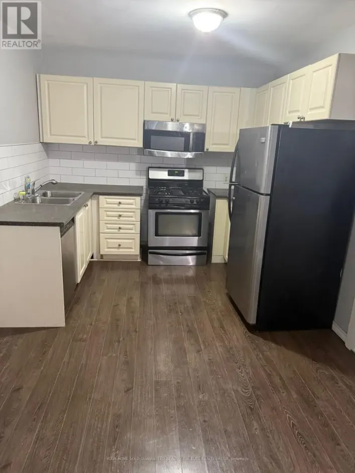 UPPER - 46 GROVE STREET, Welland