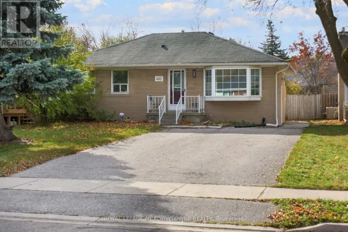 UPPER - 462 KINGSLEIGH COURT, Milton