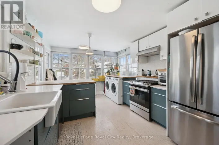 UPPER - 467 WOOLWICH STREET, Guelph