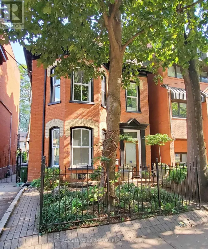 UPPER - 47 GLOUCESTER STREET, Toronto