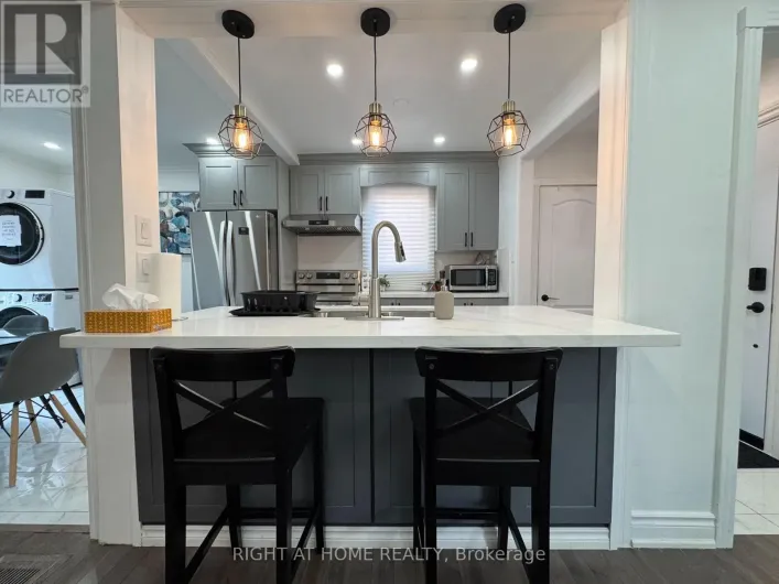 UPPER - 48 PATIKA AVENUE, Toronto