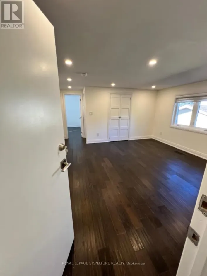 UPPER - 55 CREEKWOOD DRIVE, Toronto