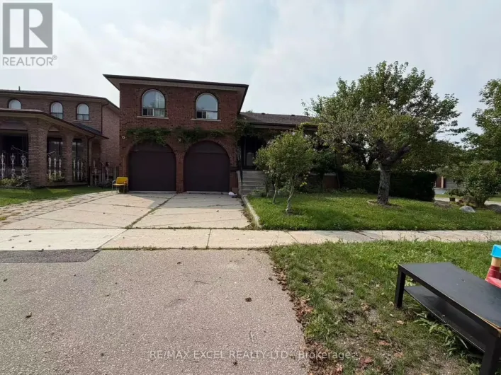 UPPER - 56 LEAFIELD DRIVE, Toronto