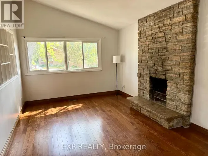 UPPER - 6 MID PINES ROAD, Toronto