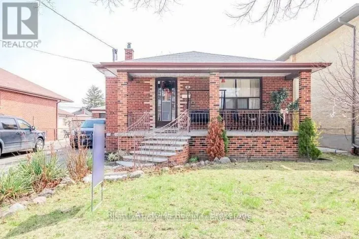 UPPER - 61 MCADAM AVENUE, Toronto