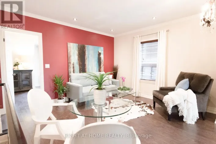 UPPER - 612 ST CLARENS AVENUE, Toronto