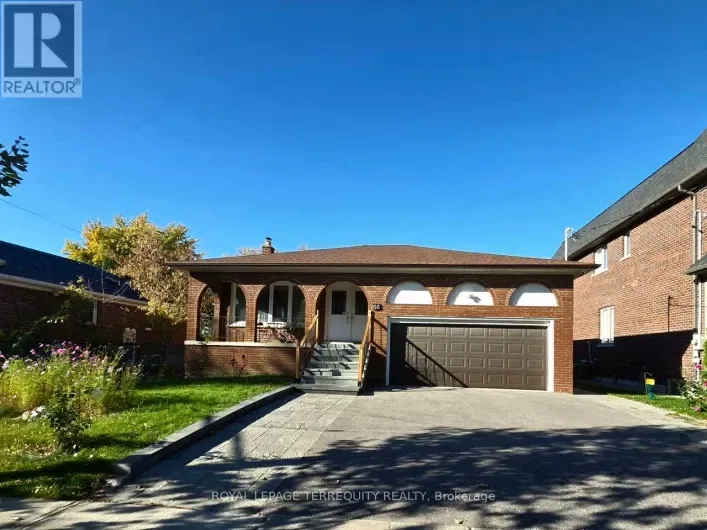 UPPER - 66 MOORE PARK AVENUE, Toronto