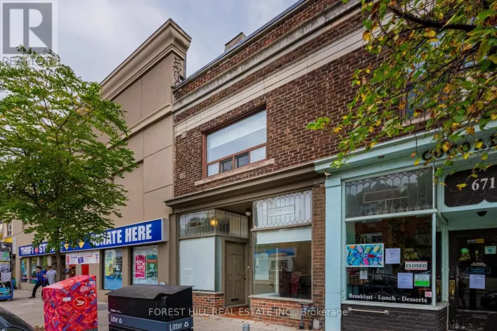 UPPER - 669 ST CLAIR AVENUE W, Toronto