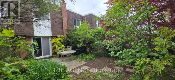 UPPER - 69 SILAS HILL DRIVE, Toronto