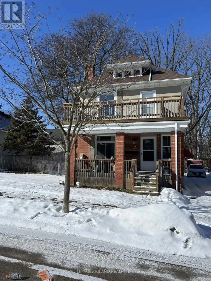 UPPER - 7 MACKAY AVENUE, London South