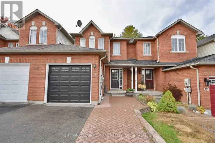 UPPER - 70 HAWTHORNE CRESCENT, Barrie