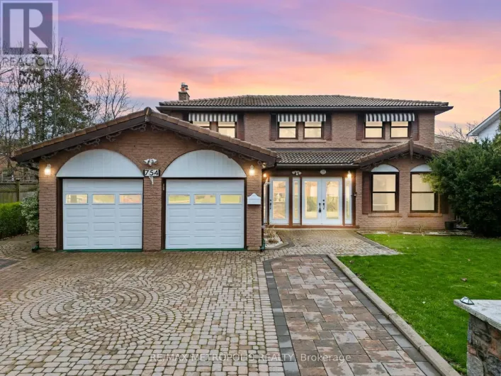 UPPER - 754 EYER DRIVE, Pickering
