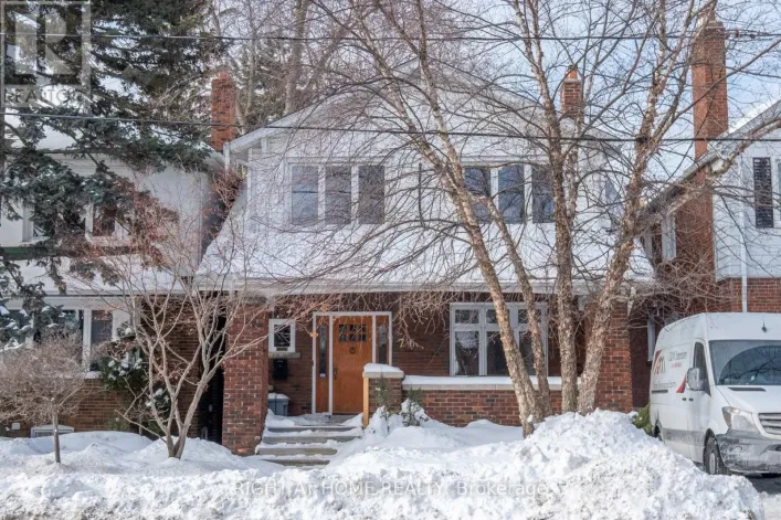 UPPER - 756 COXWELL AVENUE, Toronto