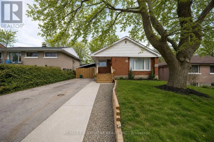 UPPER - 76 GLENVIEW AVENUE, Cambridge