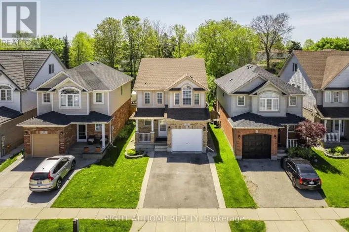 UPPER - 80 CHRYSLER CRESCENT, Cambridge