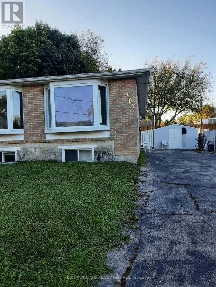 UPPER - 807 GREENFIELD CRESCENT, Newmarket