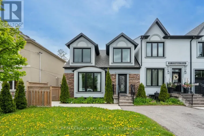 UPPER - 82 ELLINGTON DRIVE, Toronto