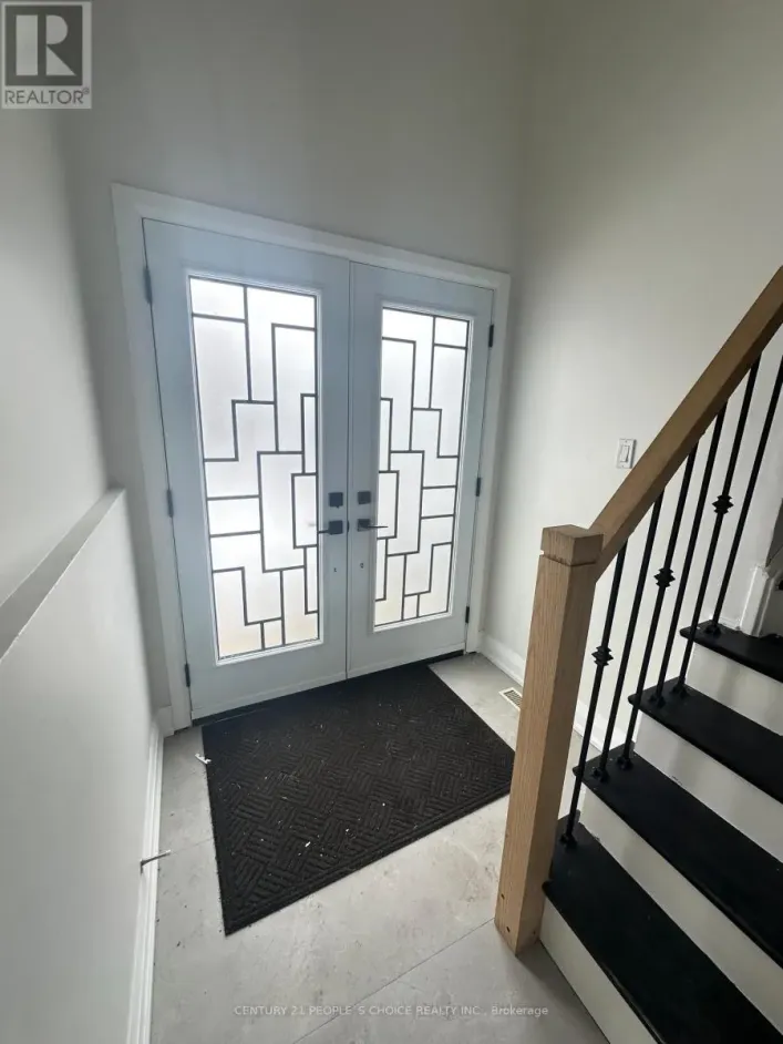 UPPER - 82 JOHN LINDSAY COURT, Toronto