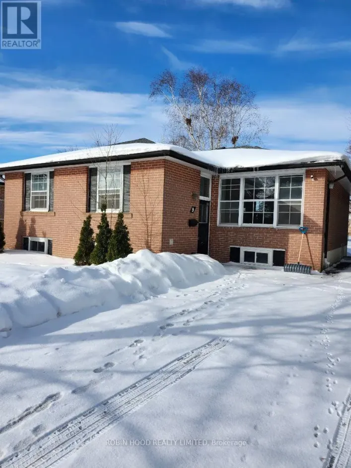 UPPER - 9 DOWLING CRESCENT, Brampton