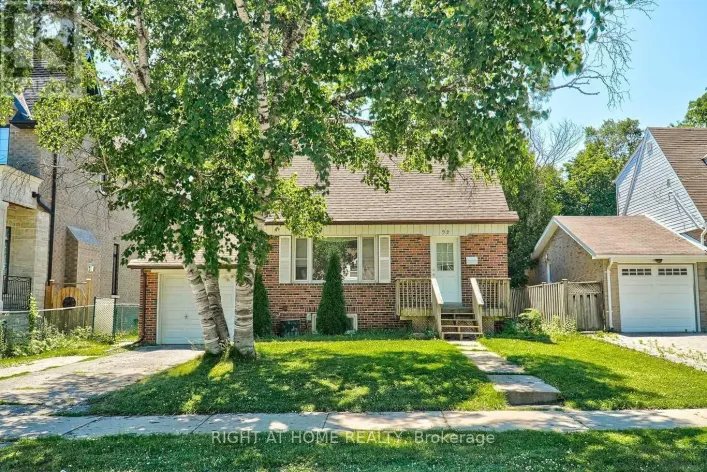 UPPER - 92 LAWRENCE AVENUE, Richmond Hill